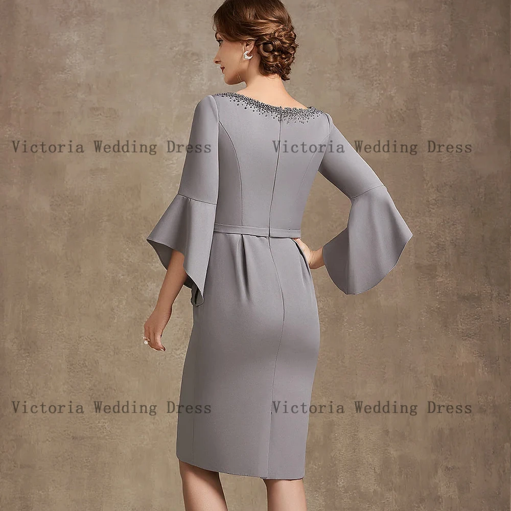 Eleganckie sukienki dla mamy panny młodej w stylu syreny, z dekoltem w serek, rękawami 3/4 rozszerzanymi, suknie na przyjęcie weselne, zdobione koralikami i cekinami, długość do kolan.