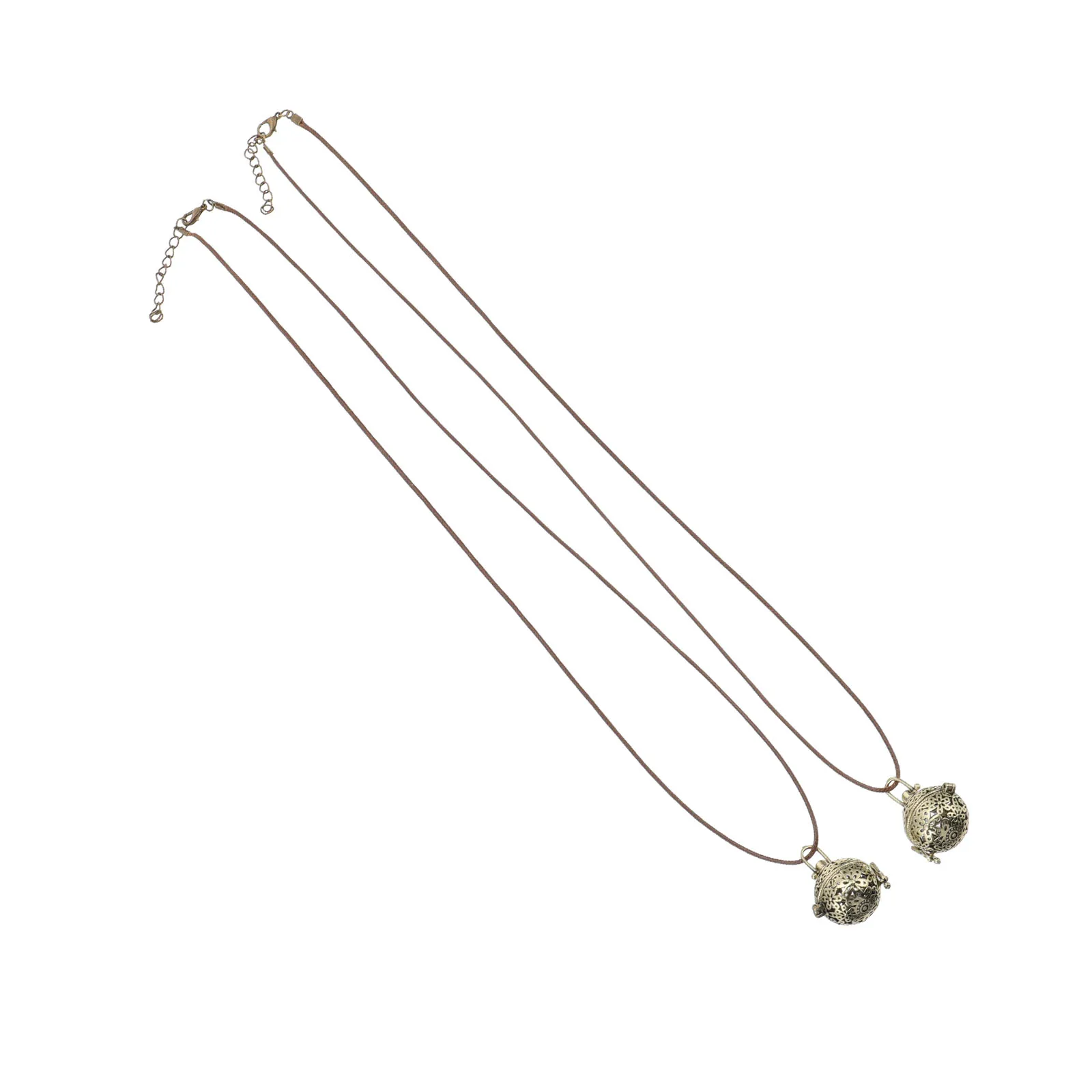 

2 Pcs Essential Oil Diffuser Necklace Hollow Out Aromatherapy Ball Pendant Chain Fashionable Neck Jewelry Personal Care