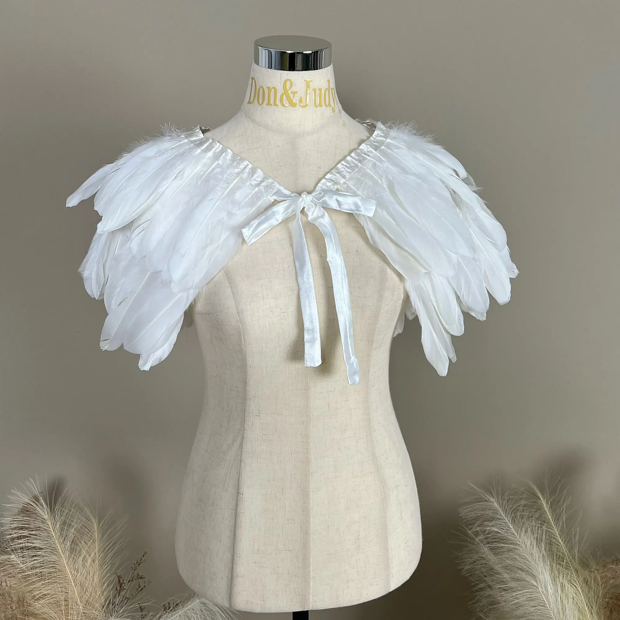 Don&Judy Elegant White Feathers Cape for Photo Shoot Maternity Photography Accessories Maternity Photoshoot Prop for Women Dress