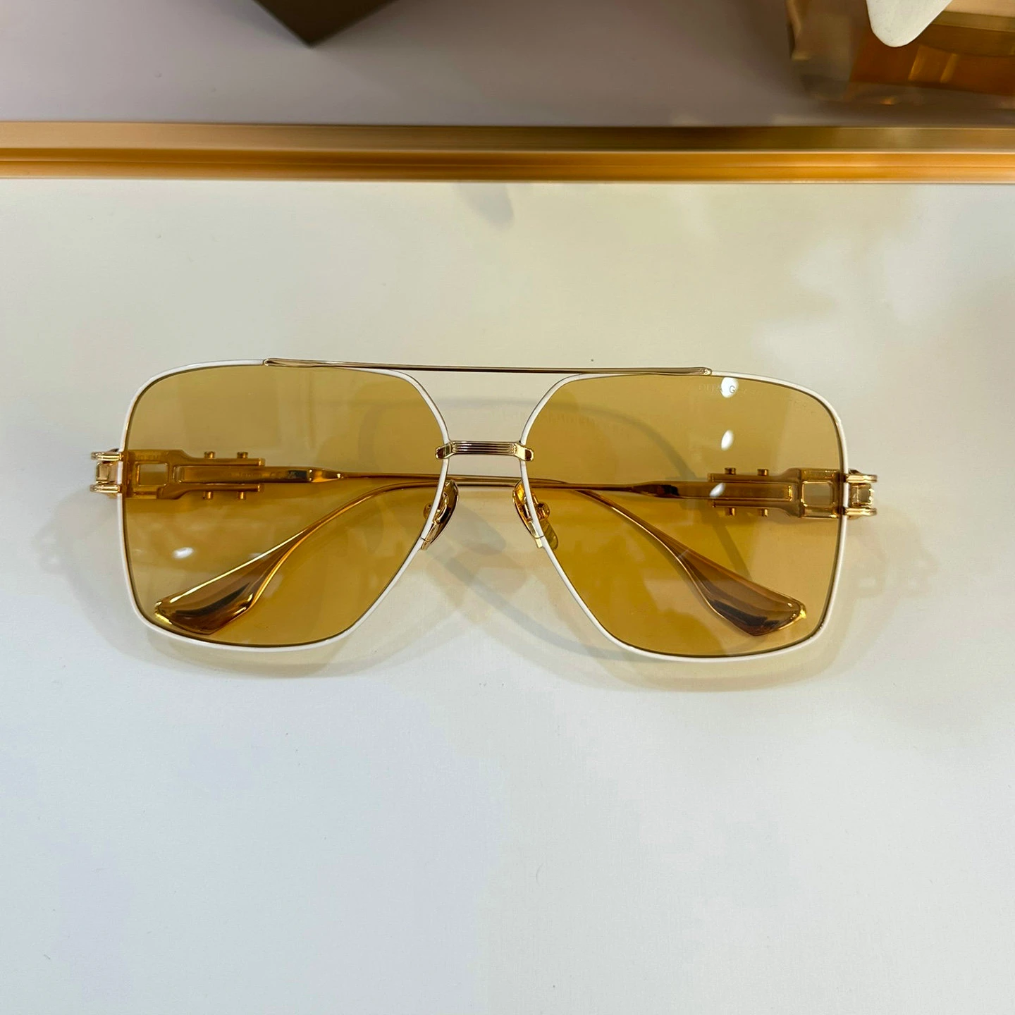 

Hot Sale Fashion Oversized Square Sunglasses Men Luxury Brand Designer Metal Sunglasses 2023