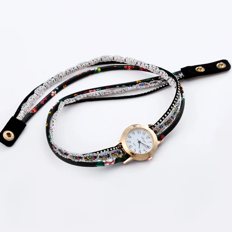 Women Colorful Rhinestone Bracelet Watch Ladies Quartz Watch New Fashion Rivet Circle Women Wrist Watches for Men Women