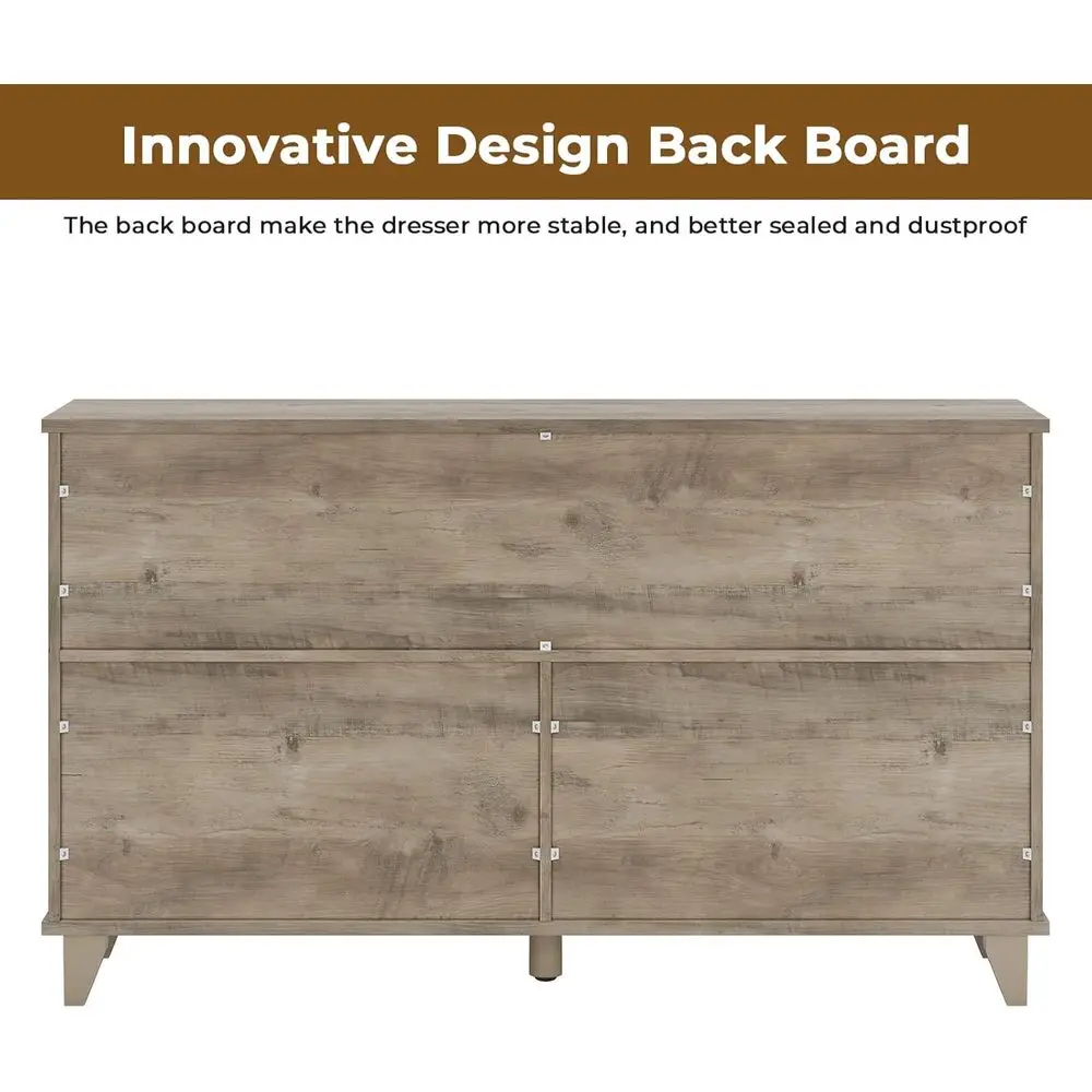 Komoda do sypialni z rustykalnymi drzwiami przesuwnymi z dębu i długimi szufladami.