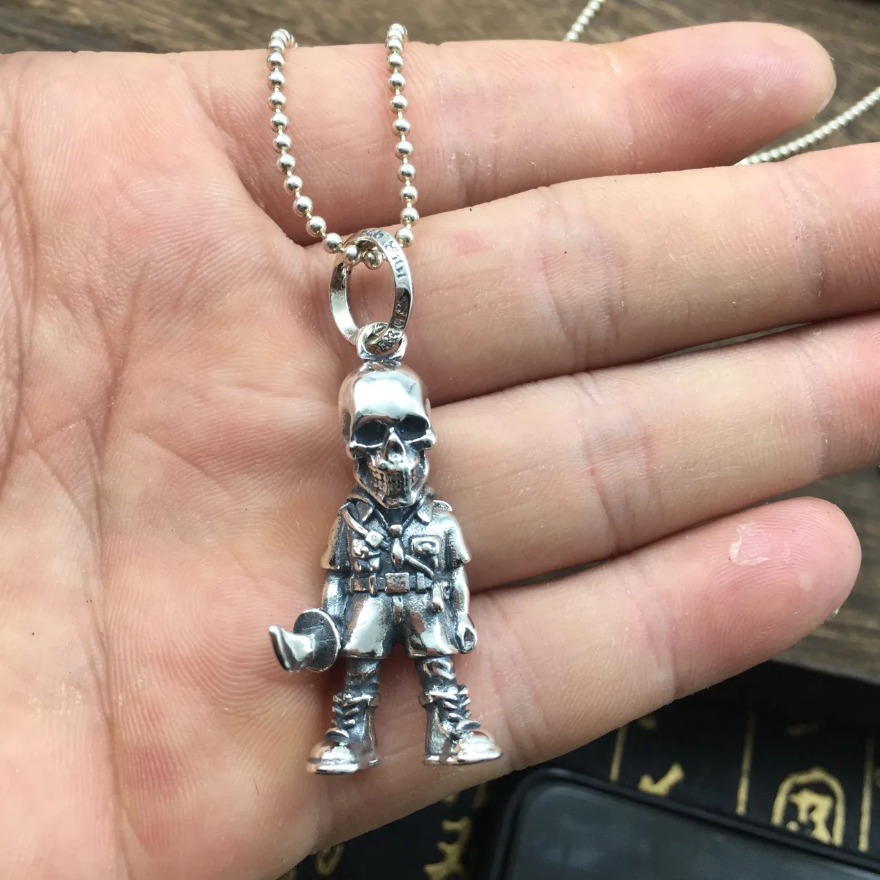 925 sterling silver jewelry Fashion Pendant Thai silver personalized creative skull knife soldier Pendant