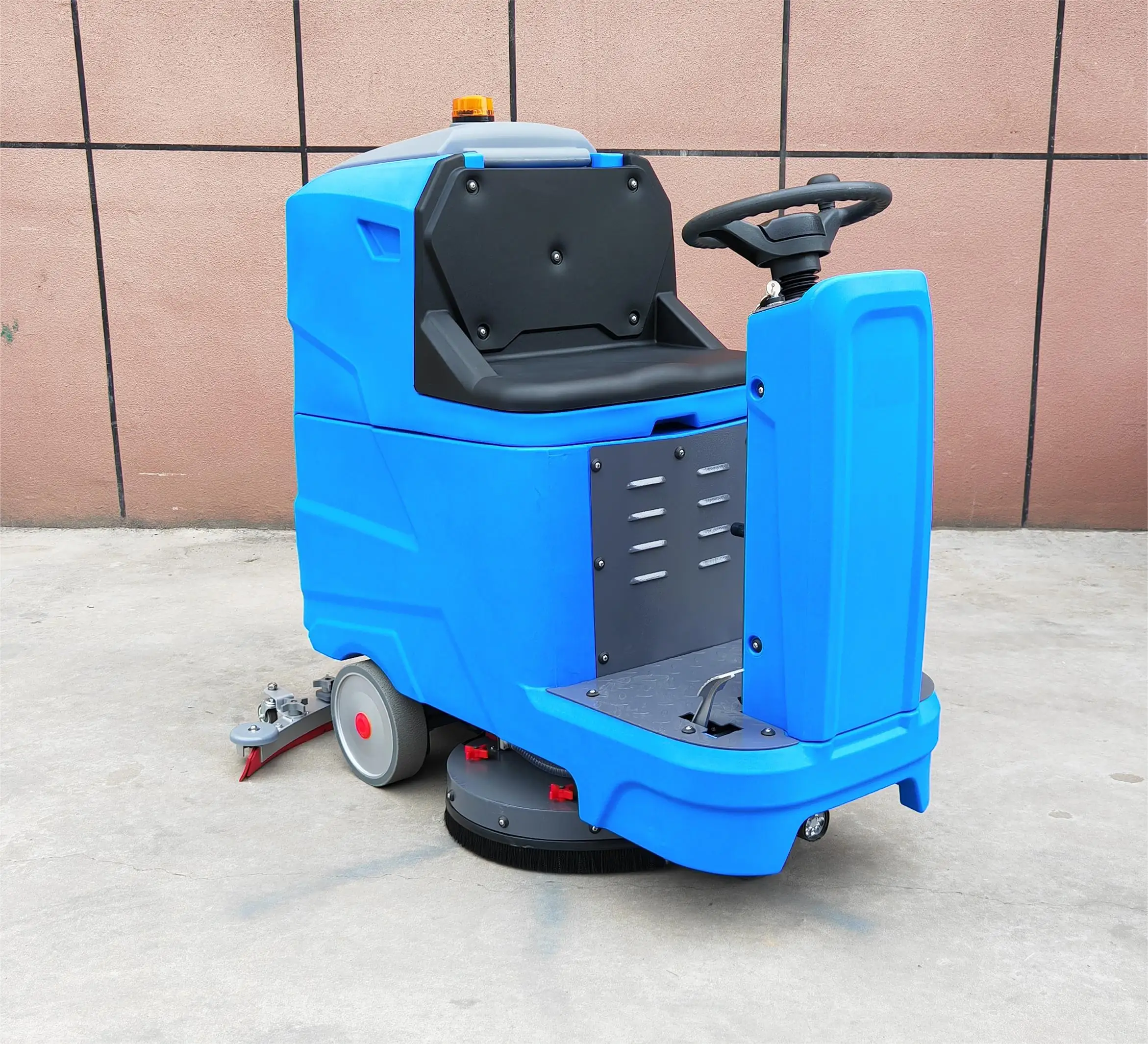 2026 New Driving Floor Scrubber, Automatic Sweeping Cleaning Vehicle for Factory & Commercial Hot Sale