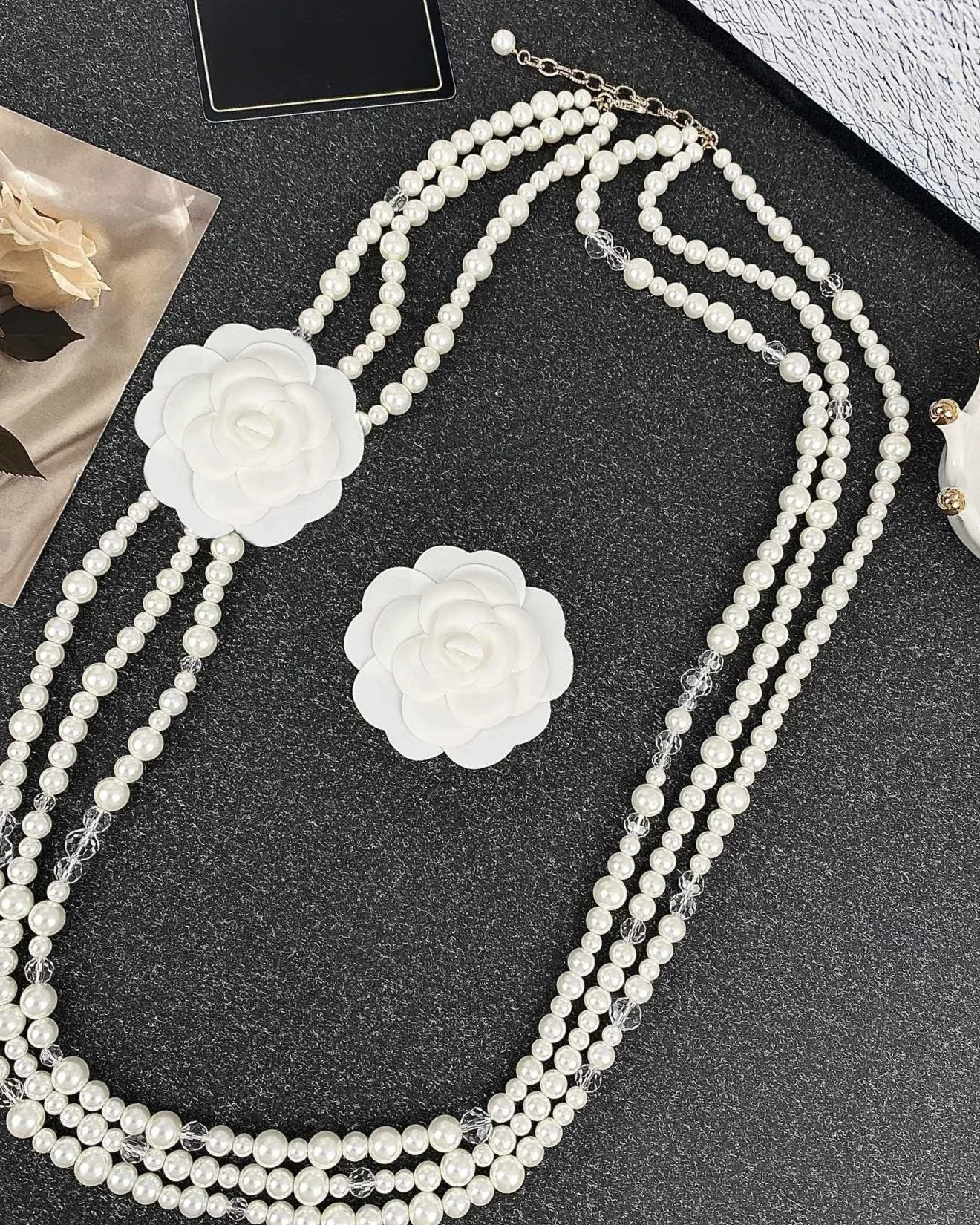 

French trend pearl exquisite long sweater necklace