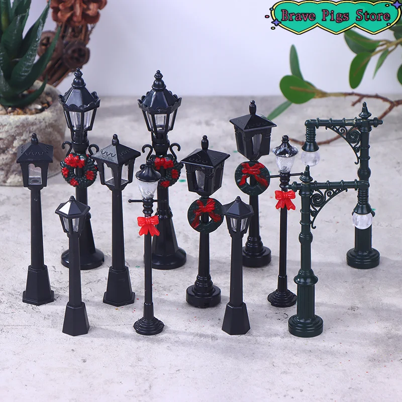 2/12pcs Mini Christmas Street Lights Garden Street Lights Simulation Model Miniatures Lights Ornaments Home Decor