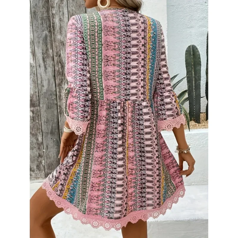 プラスサイズ 1XL-5XL 女性カジュアルファッショナブルな新しいストライプ V ネックドレスレディース中空アウト女性の快適で多用途なドレス