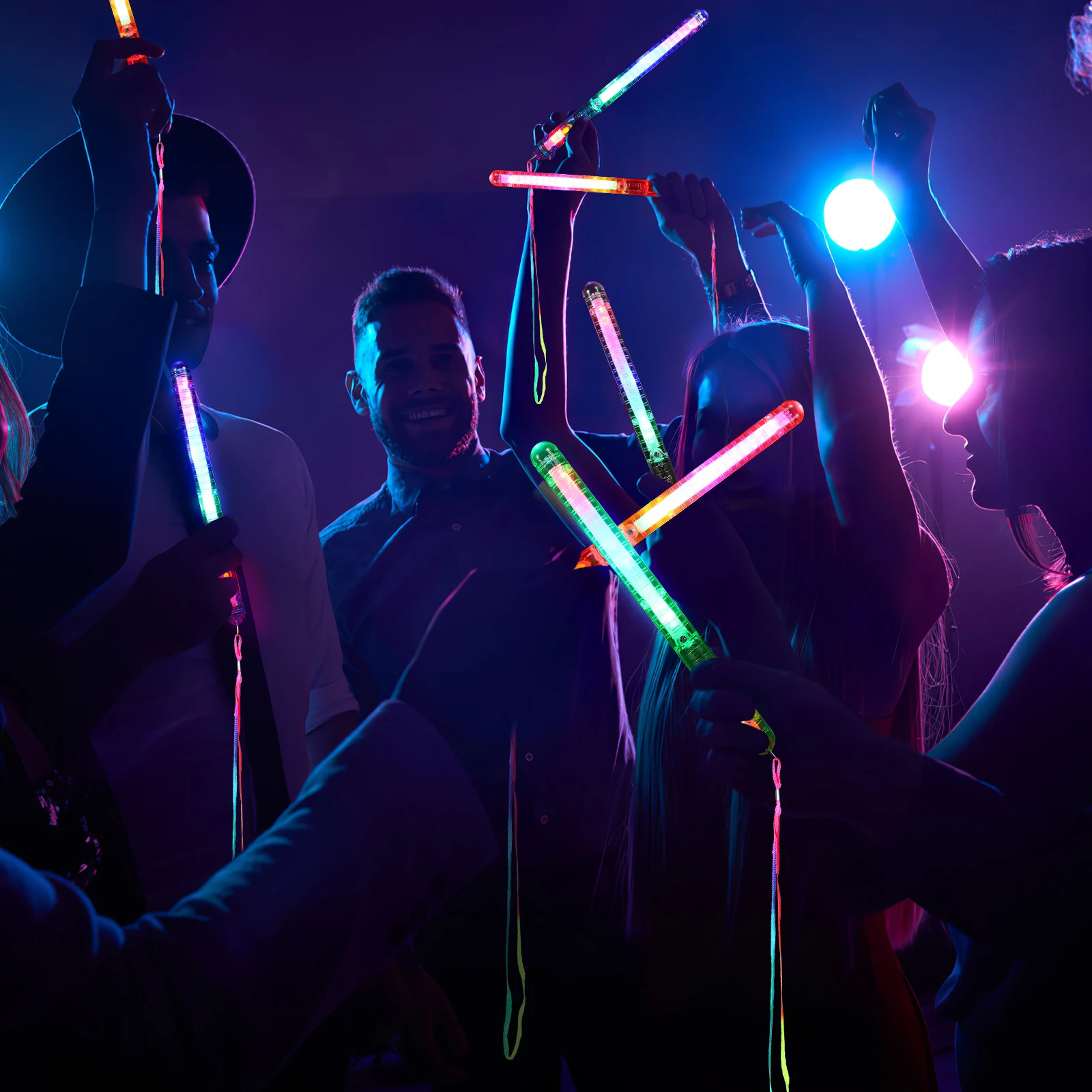 

12 Pcs LED Glow Sticks Light Up Wands for Wedding Party Concert Accessories s Favor Event Decorations