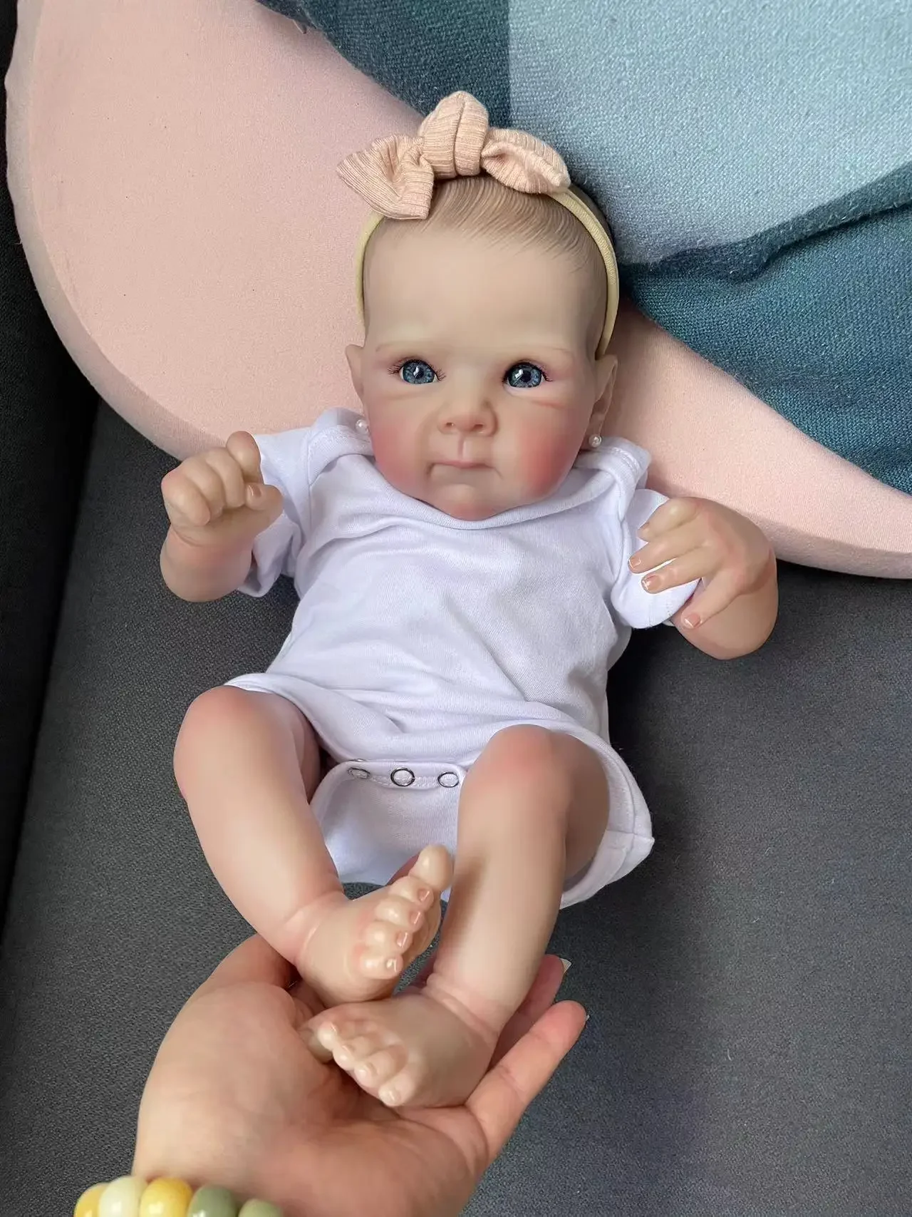 Liquidazione 18 pollici Bettie neonato Reborn Doll realistico Soft Touch Cuddly Baby strati multipli pittura 3D Skin con vene visibili