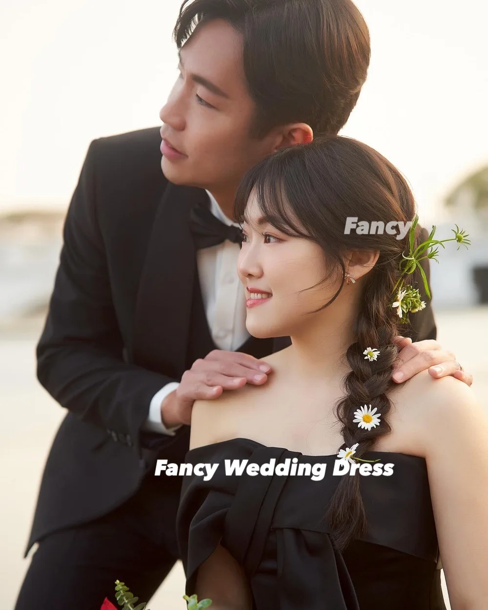 Ausgefallenes einfaches One-Shoulder-Korea-Hochzeitskleid für Fotoshootings, Meerjungfrau, elastischer Satin, Abendkleider, Rückenkorsett, individuell gestaltet