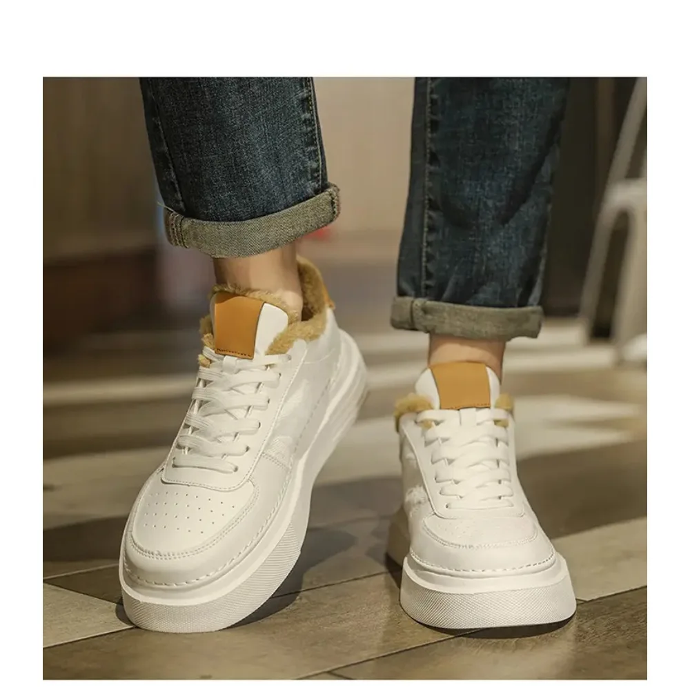 أحذية رجالية صيفية كاجوال عصرية جديدة ونعل سميك لزيادة الارتفاع وخفيفة ومضادة للانزلاق ومقاومة للاهتراء أحذية رياضية متعددة الاستخدامات