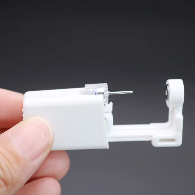 1Pcs Ear Piercing Gun Kit Disposable Disinfect Safety Earring Piercer Machine Studs Nose CLip Body Jewelry Piercing Tool