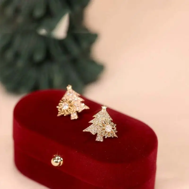 Asymmetric Santa Claus Earrings in the European and American Christmas Series, Unique Design, Colored Christmas Tree Earrings