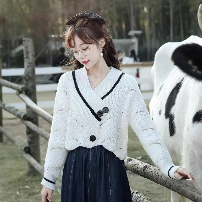 

New Sweater Women's Autumn Long Sleeved V Collar Lady's Short Knitted Pullover Base Shirt Women Long Sleeve Baggy Carigan B263