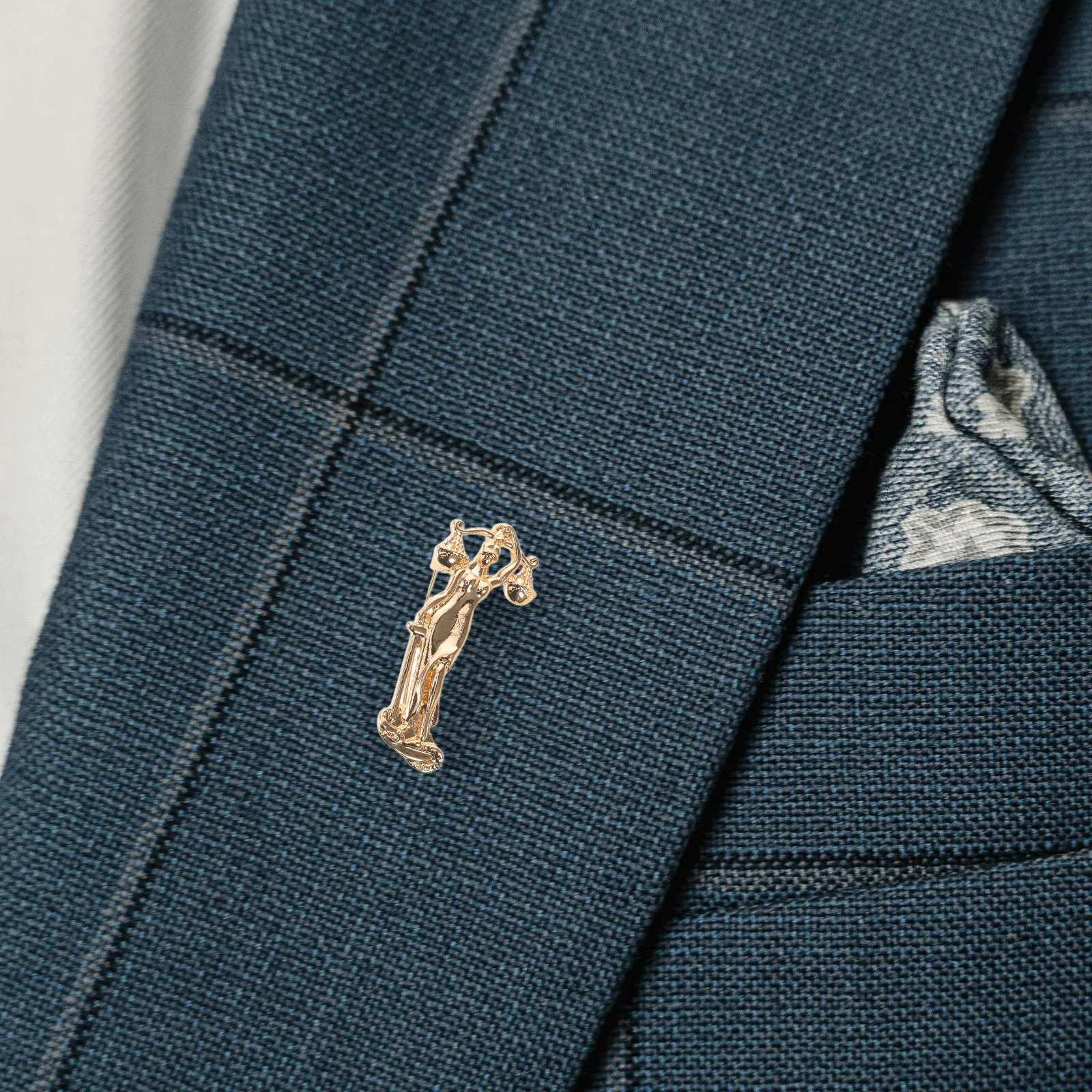 

2Pcs Greek Victory Brooch - Elegant Style Statue Lapel Pin for Suit Coat Blazer Formal Wear Cocktail Party