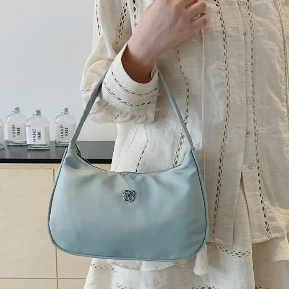 

Fashion Korean Style Nylon Underarm Bag Pure Color Large Capacity Handbag Purse Simple Oxford Cloth Shoulder Bag Travel