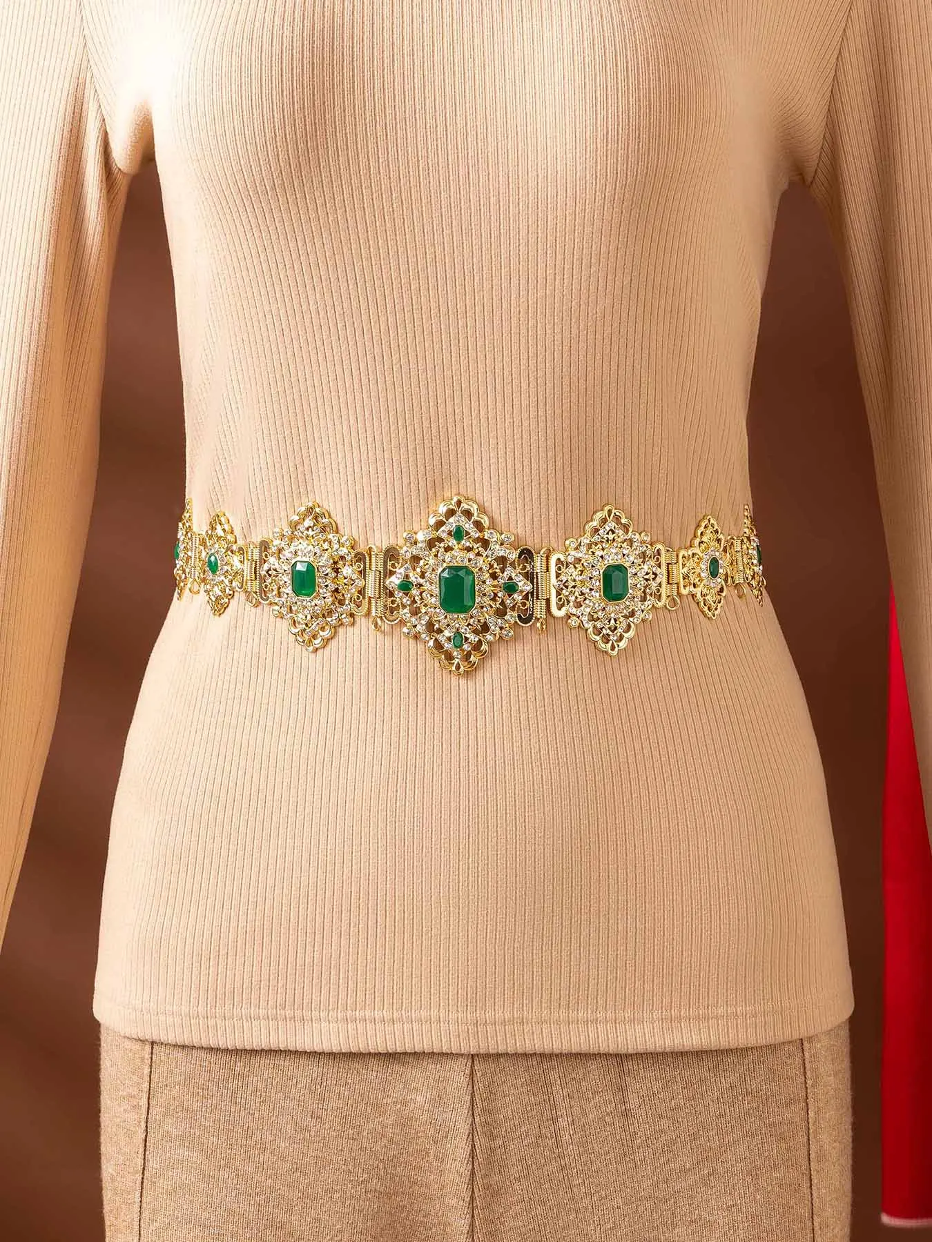 Luxury Gold Plated Belt with Hollow Carved Synthetic Gem Design Arab Bride Waist Chain Jewelry Accessory