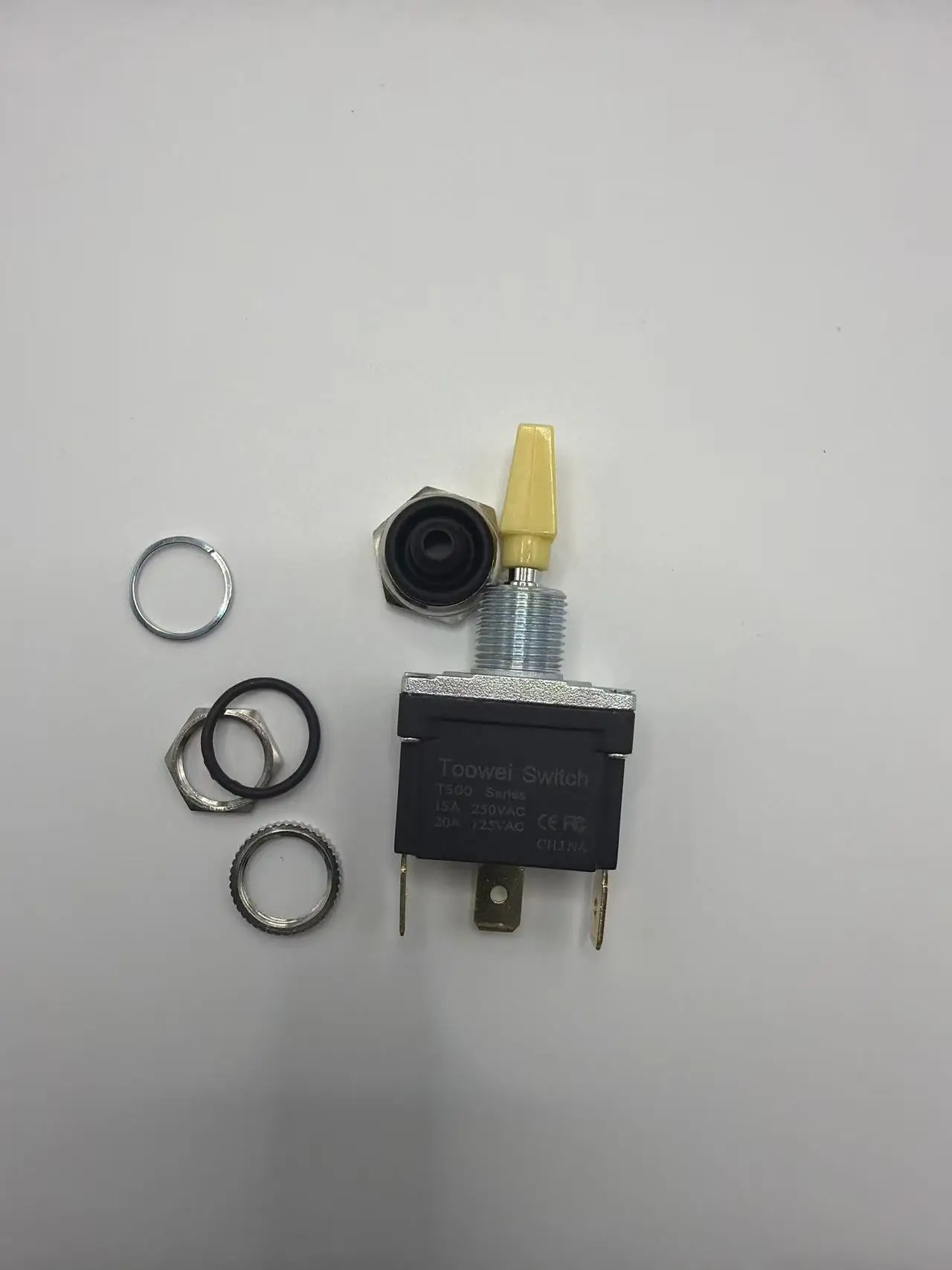 JLG Toggle switch, (ON)-OFF-(ON), SPDT - 4360328S used for 460SJ 600A 660SJ 1532ES 2032ES 1932E2 600A 660SJ 1532ES 2032ES 1932ES