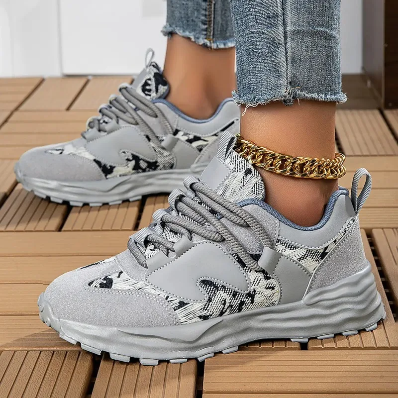 

Thick Sole Canvas Breathable Men Sneakers 2025 Summer New Men's Casual Shoes Fashion Comfortable Footwear Male Wear-resistant