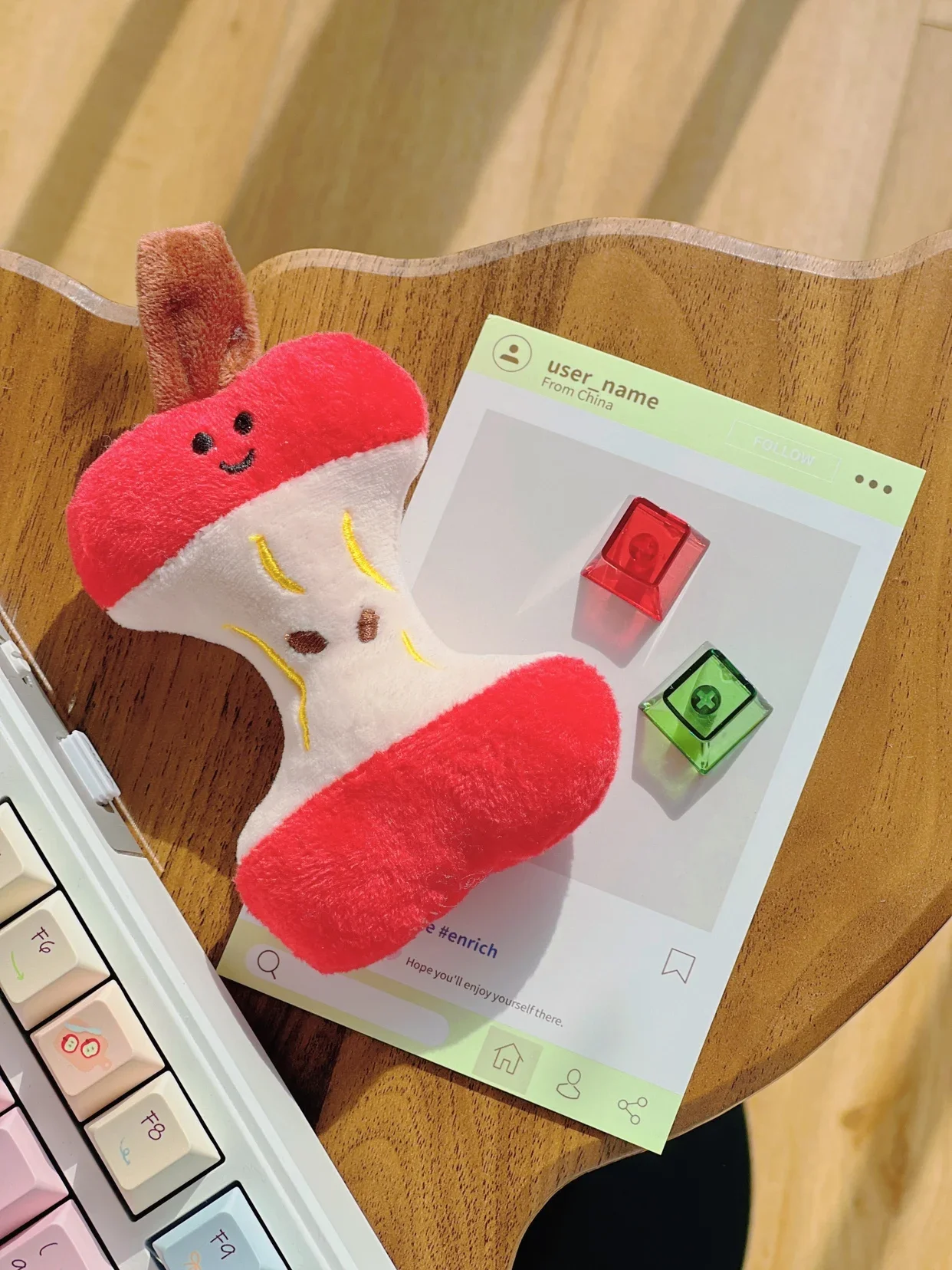 

Original height keycap red-green contrasting color simple fresh wind element pbt