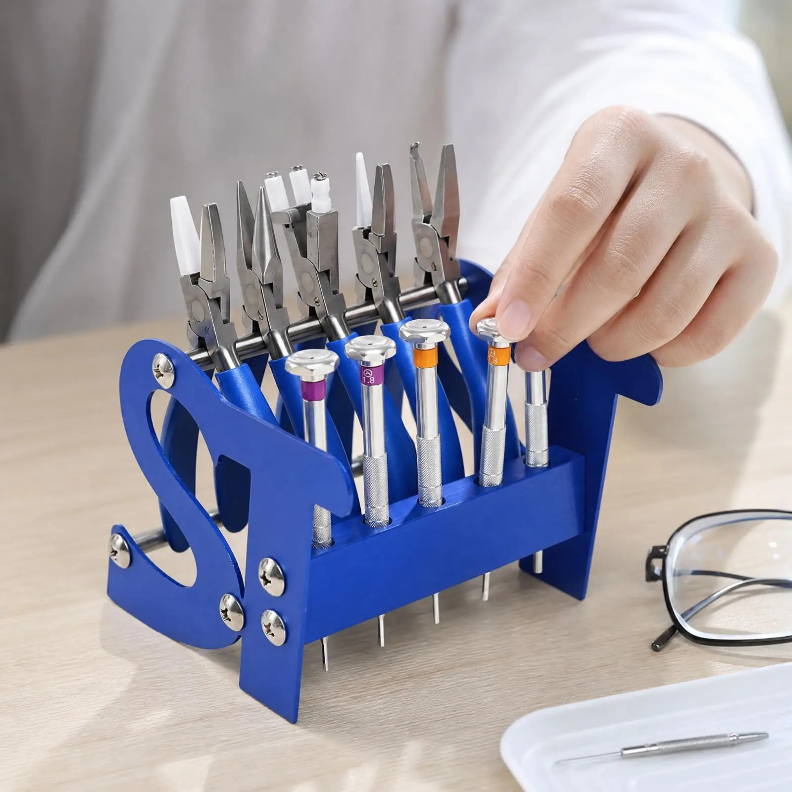 Durable Eyeglass Tool Kit with Knurled Screwdrivers and Metal Pliers for Optical Frame Repair and Hinge Adjustment Work