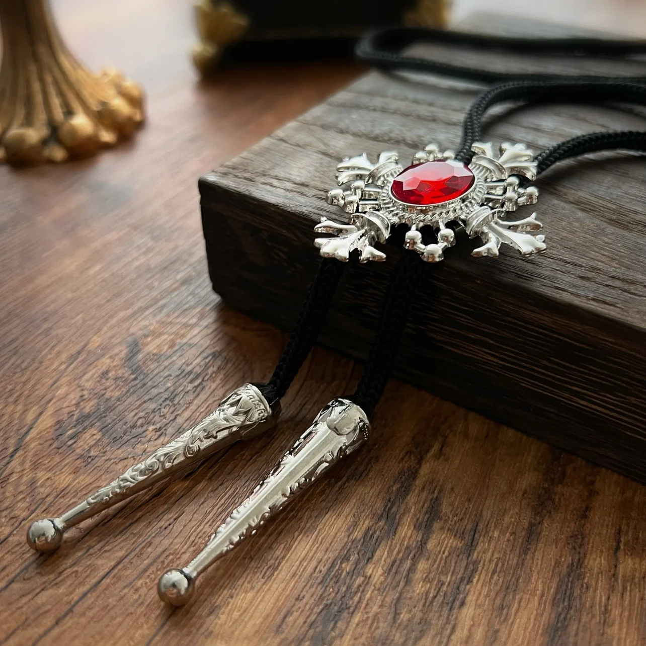 Collare corda unica Bolo Tie uomo gemma papillon cravatte per uomo donna collana accessori cravatta da sposa