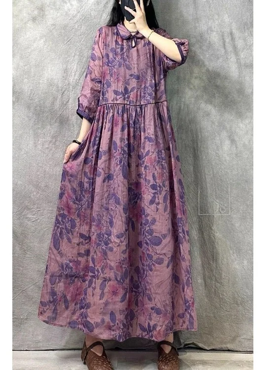 فستان نسائي طويل مطبوع على الطراز الصيني الجديد ذو الاتجاه الوطني من القنب ذو تصميم مثير للصيف من قطعة واحدة