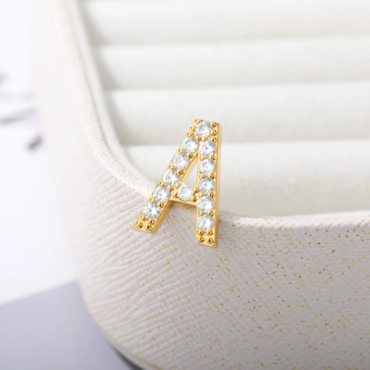 Broches en lettres brillantes - Women Accessories Name In English avis et prix