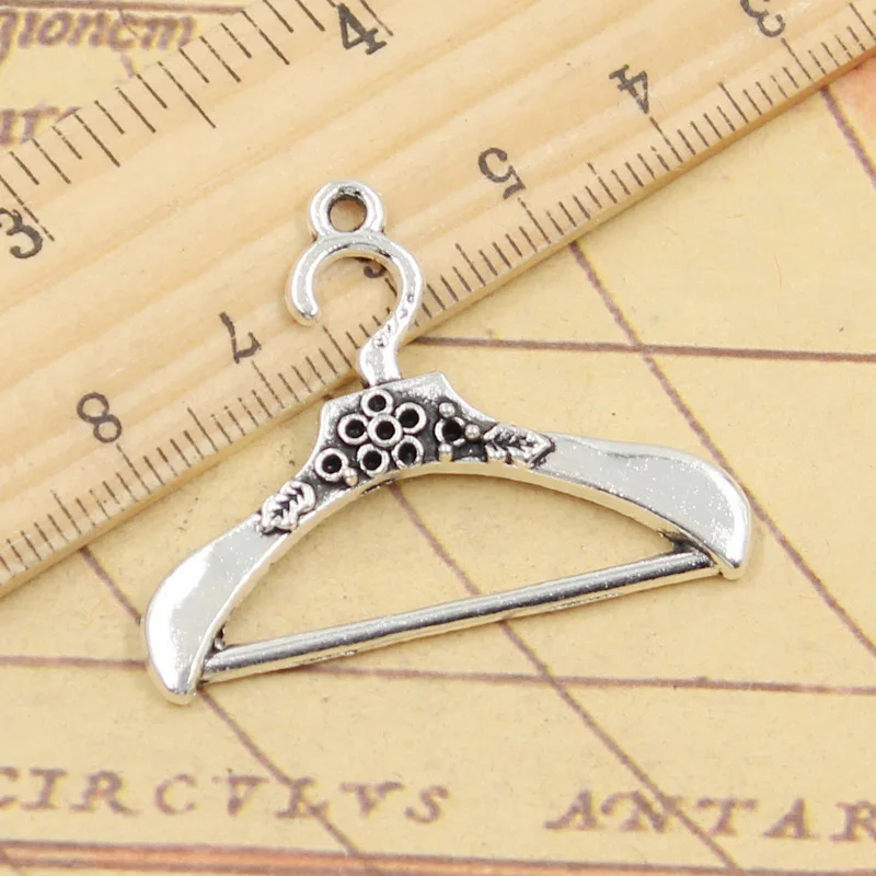 10 sztuk Charms ubrania stojak wieszak 37x29mm tybetański kolor srebrny wisiorki antyczne tworzenia biżuterii DIY Handmade Craft