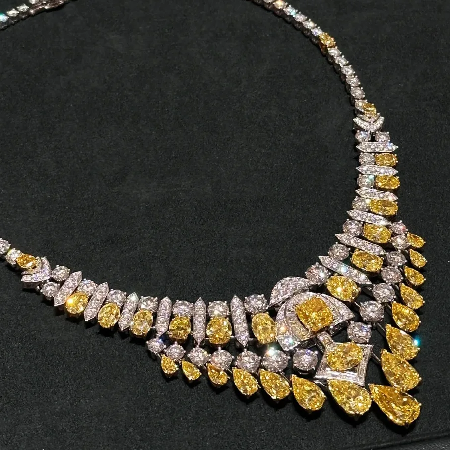 

Luxury Zircon Pink Blue Yellow Gem Necklace Bridal Dress Banquet Accessories High-Quality Women's Fashion Accessories Jewelry