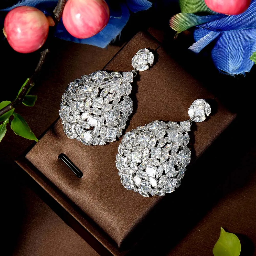 

HIBRIDE Super Shiny Irregular Shape Earrings Fashion Jewellery Zirconia Bridal Wedding Party Dress Holiday Accessories E54