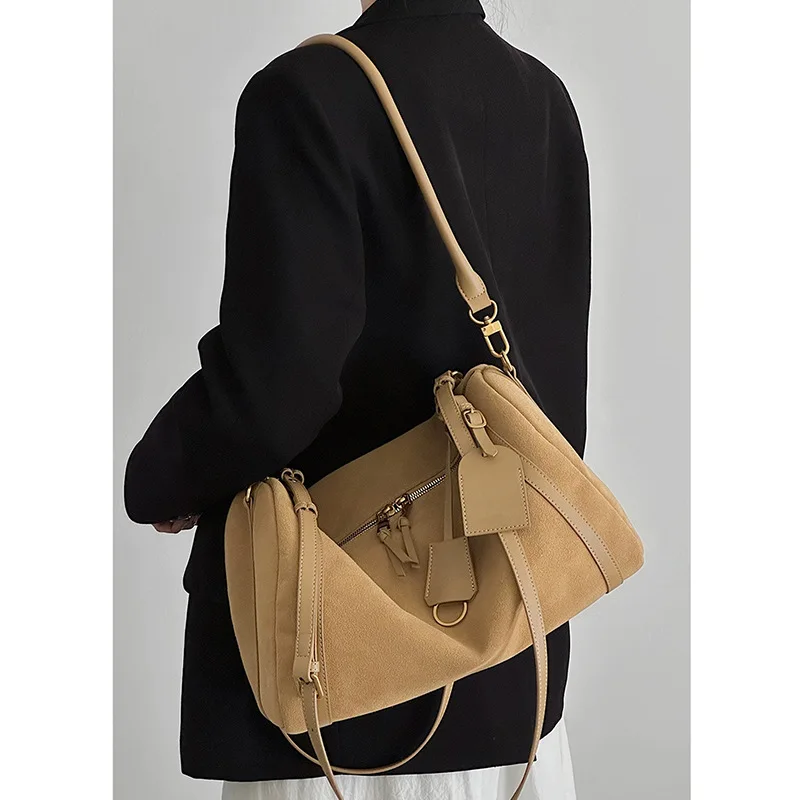 

New Fashion Casual 2026 Foreign Style Matte Suede Retro Versatile Women's Crossbody Large Capacity Shoulder Messenger Handbag