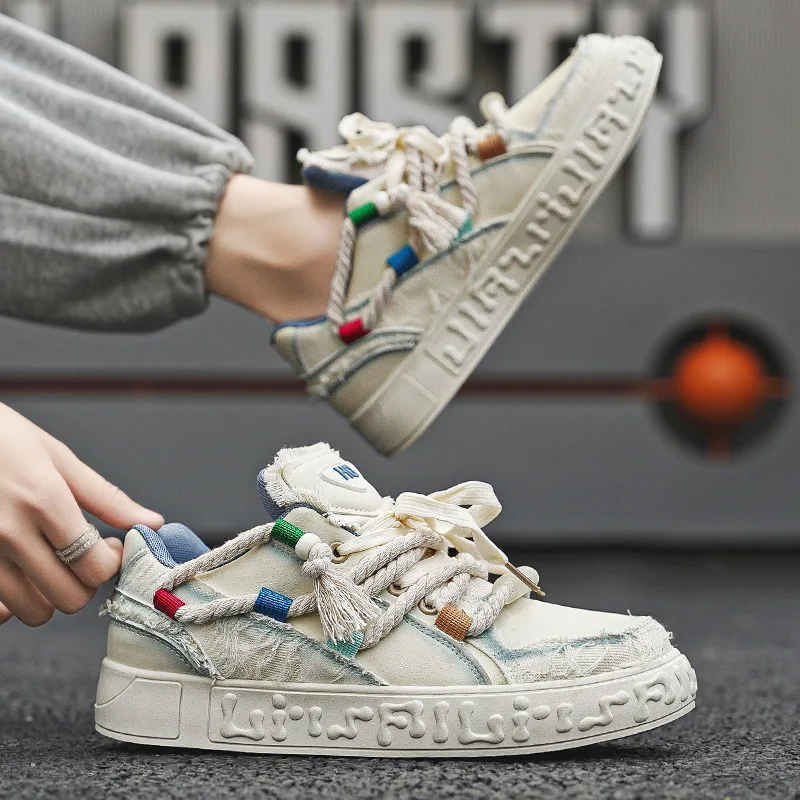 

New arrival designer street sneaker men's fashion sports shoes man graffiti personality sneaker fancy skateboard hip hop shoes