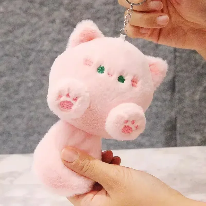 スクイークキャットシリーズぬいぐるみキーホルダーかわいいバックパックペンダント尻尾を押すと音がするカワイイサプライズ女の子向けコレクターズギフト