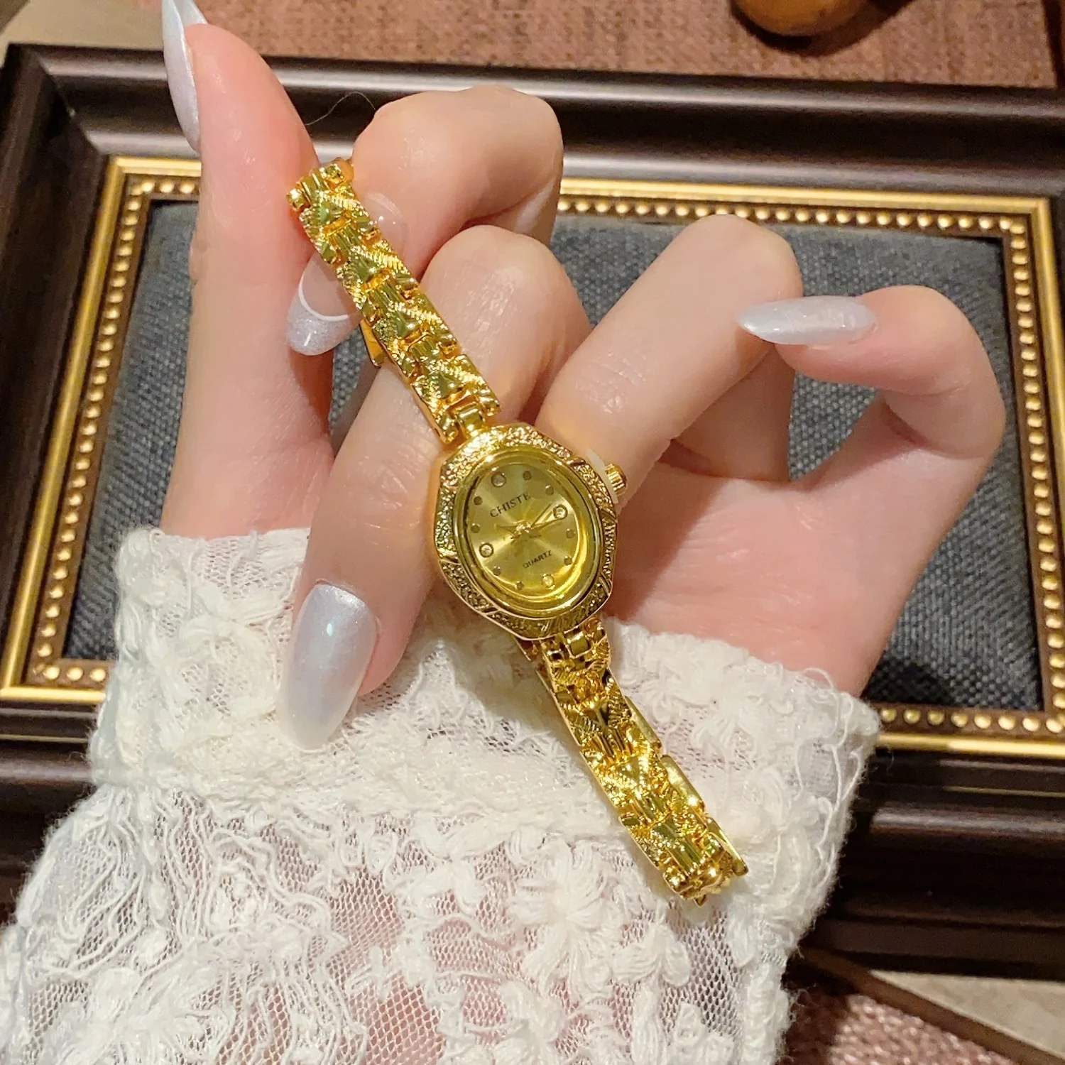 Women Watches Top Brand Luxury Wristwatches Ladies Fashion Gold  Bracelet Watch Female Elegant Clock Women montre femme