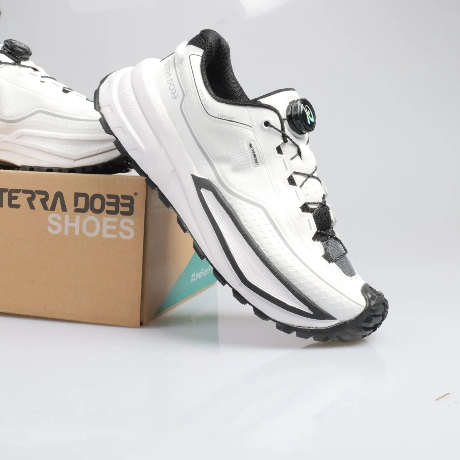 Men's Mesh Summer Sneakers Non-Slip Platform Outdoor Hiking Shoes Women's