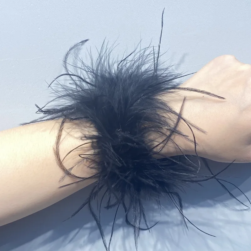 Real Ostrich feather cuff plumes bracelet for women white Cuffs pens Shirt with feathers girls fur cuffs ornament boa plume