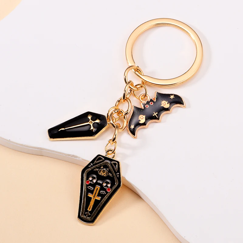 Vintage Gothic Enamel Skull Moon Bat Cat Keyring For Men Women Bags Car Key DIY Keychain Jewelry Accessories Friendship Gifts