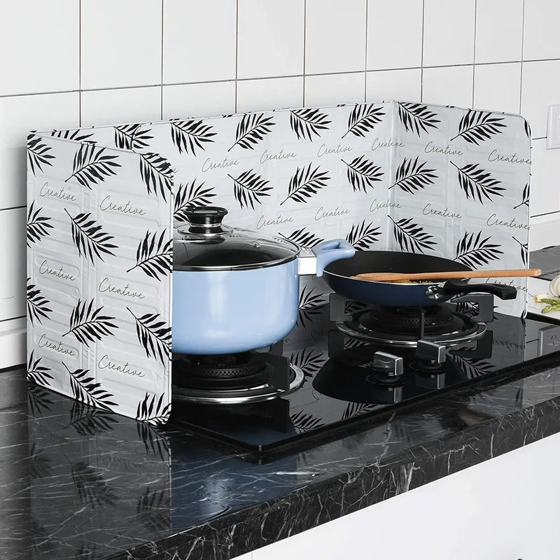 Foldable Kitchen Gas Stove Baffle Plate Aluminum Foil Oil Splash Protective Guard Cooking Splatter Screens Kitchen Gadgets