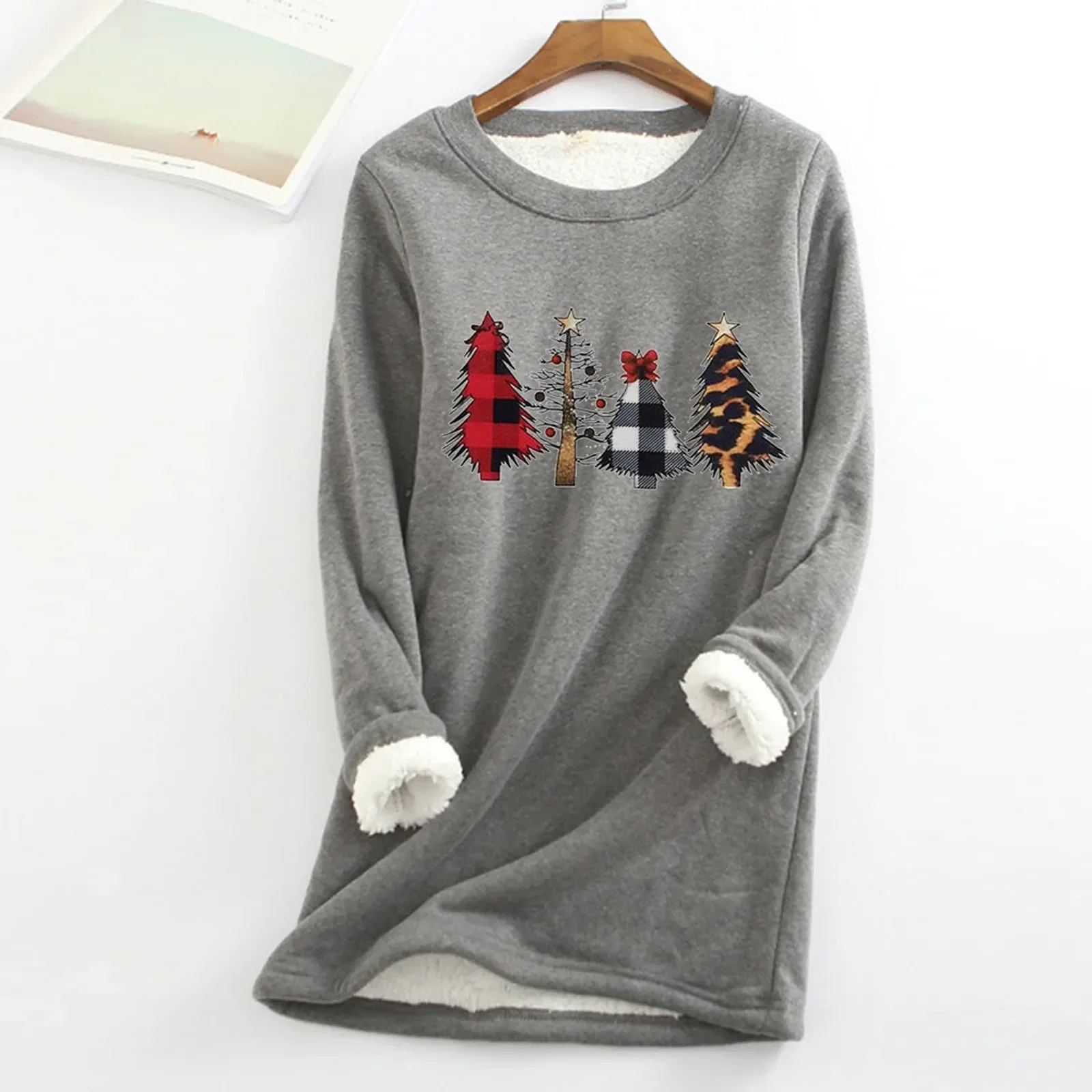 Women Fleece Sweatshirt Christmas Print Gray Autumn and Winter Velvet Warm O-neck Top Female Casual Warm Womens Winter Sweaters