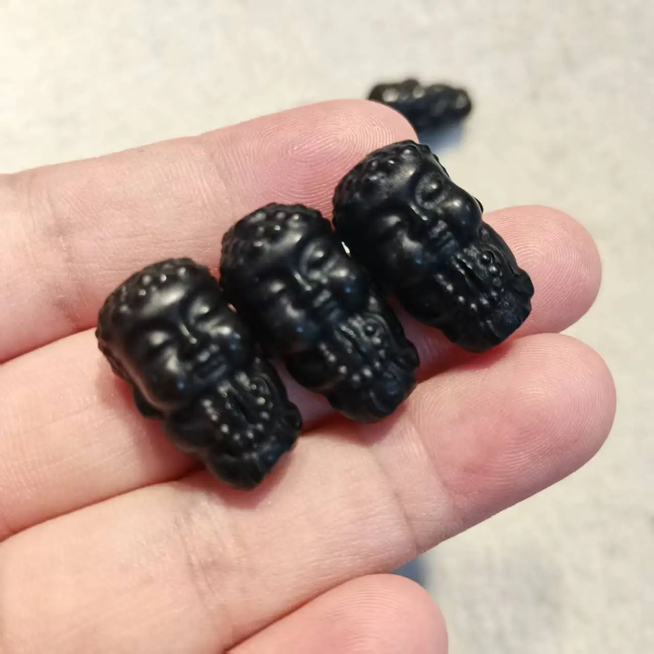 1pcs/lot Baby Buddha dzi Bead Natural Agate Amulet Carved Perfect Retro diy Dzi Bead Necklace Bracelets