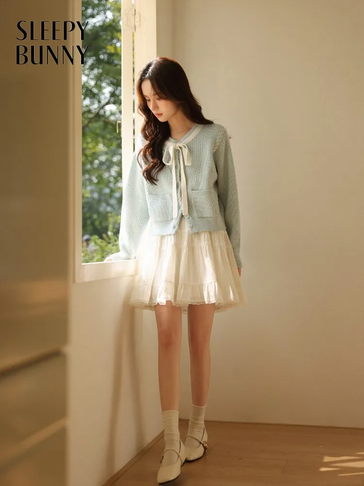 

Lady Knit Cardigan Loose Stylish Sweater Top Contrast Tie Round Neck Drop Shoulder Short Outerwear for Women Fall Casual Outfits