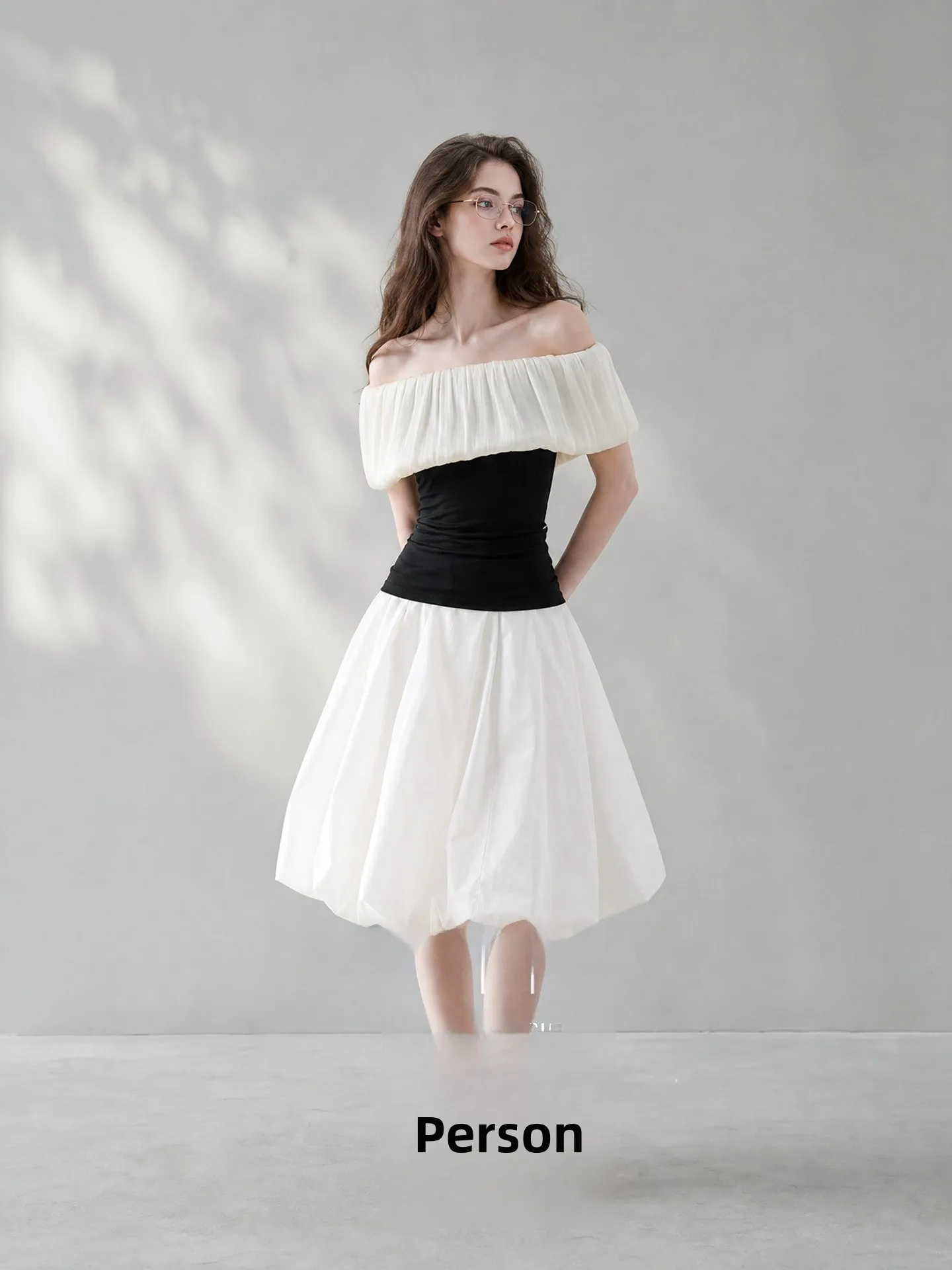 Elegant Black White Contrast Color One Shoulder Waist Cinching T-Shirt for Women Breathable Short Sleeve Office Wear Summer N...