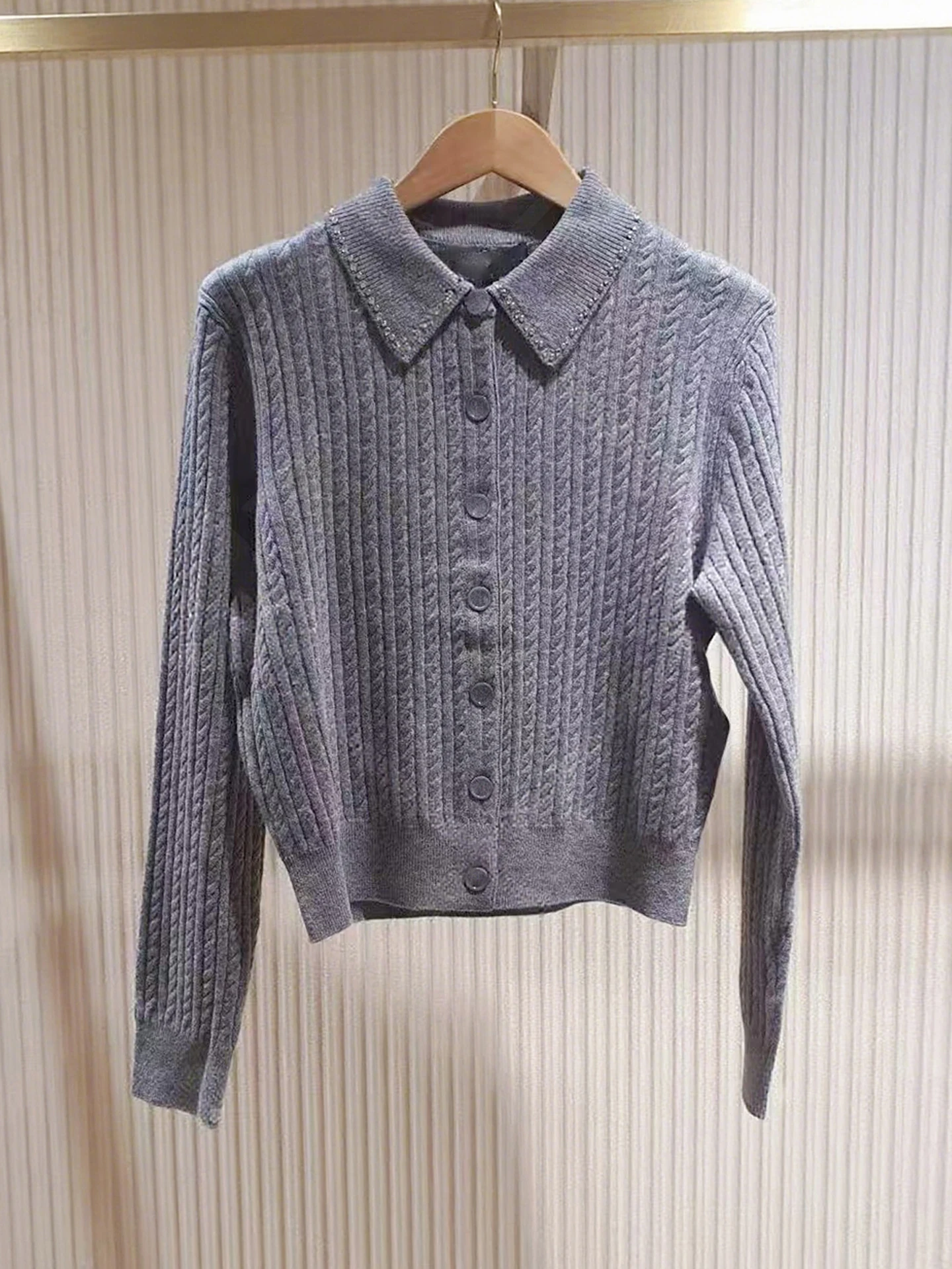 M Home Nan You High End Women's  Ne Knitted Cardigan Diamond Embellied Small Fraance Sle Top for Autumn 2025