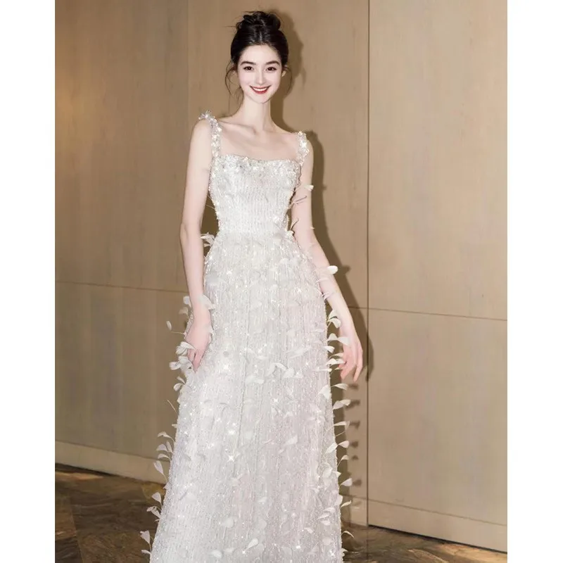 

A new halter dress light luxury and niche toasting