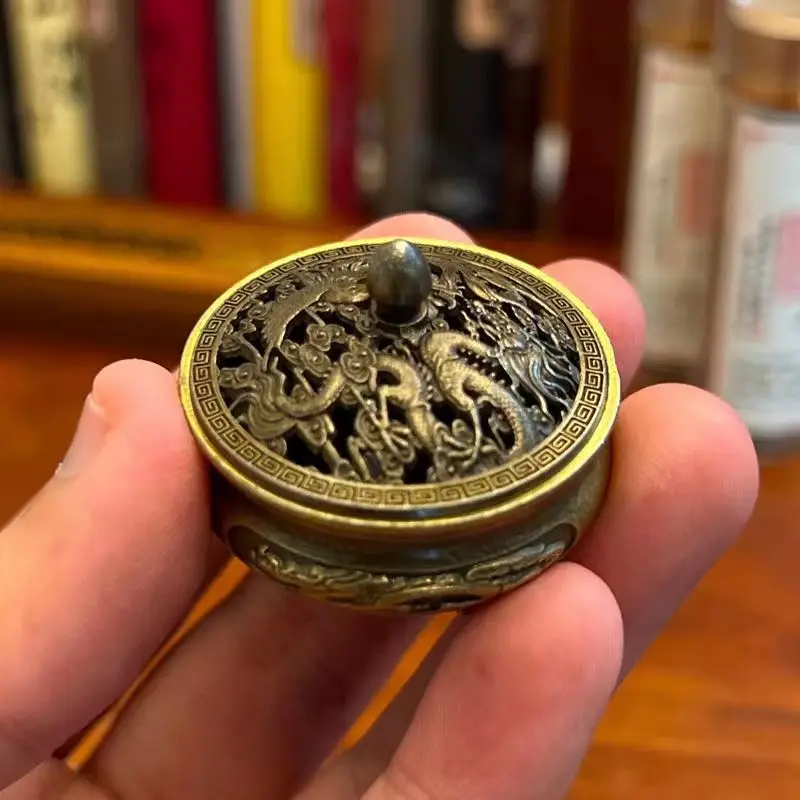 

1Pc Antique Brass Pocket Dragon Phoenix Incense Burner Hollow Incense Mini Ornaments Chinese Ancient Tea Desk Decor