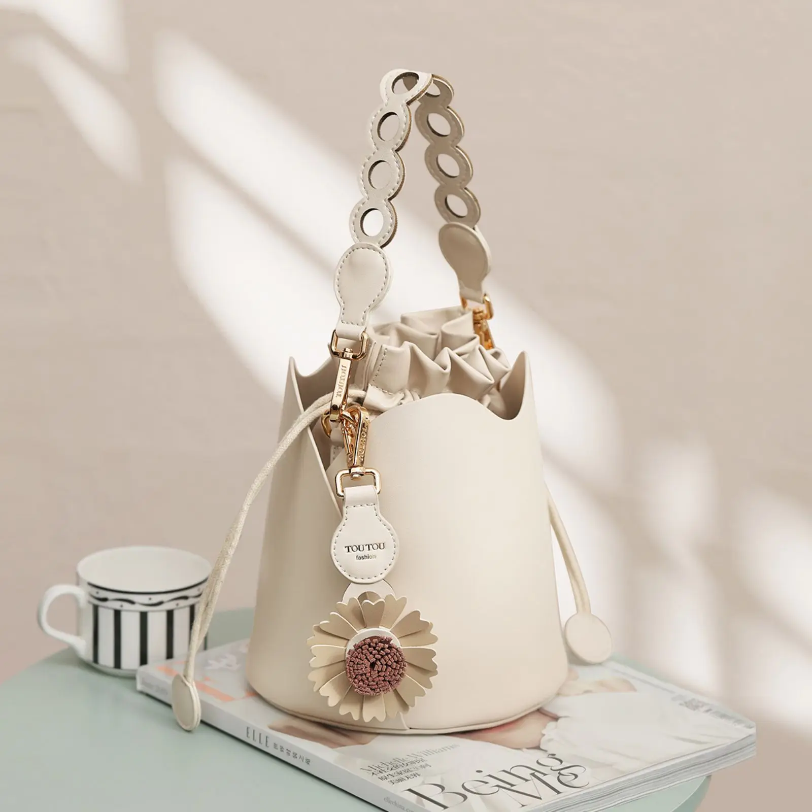 TOUTOU Genuine Leather Luxury Handbag Original Design Bucket Bag Cute Pendant Decoration Shoulder Bag Removable Shoulder Strap