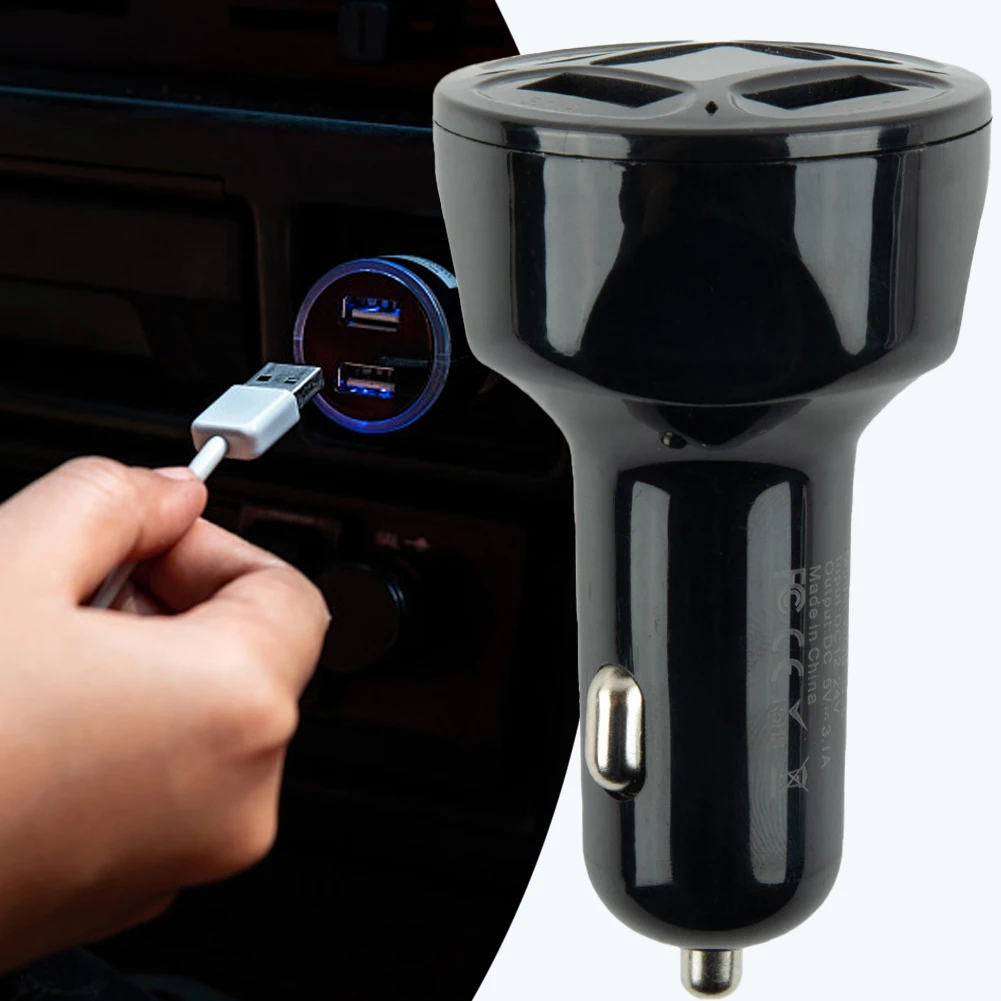 Chargeur de voiture USB compact et portable, 4 ports, affichage LED pour une charge rapide, compatible