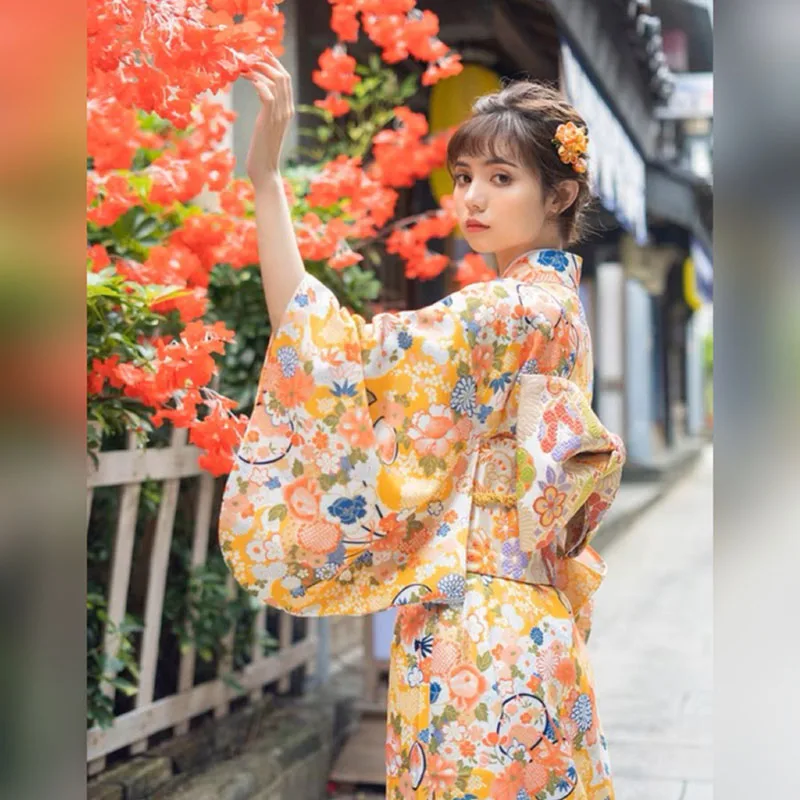 Kimono Women Summer 2023 Japan Yellow Retro Cardigan  Cosplay Blouse Kimonos Bathrobe Bright Dress Fashion Performance Clothes