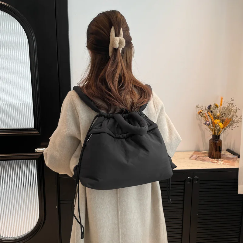 2024 Fluffy Cotton-filled Nylon Tote Bag Drawstring Shoulder Bag Women's Winter Casual Backpack Fashion Cloud Bag